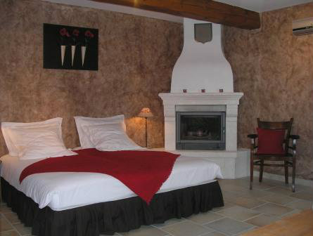 Chambre d'hôtes à Lacoste - Location vacances, location saisonnière n°46118 Photo n°3 thumbnail