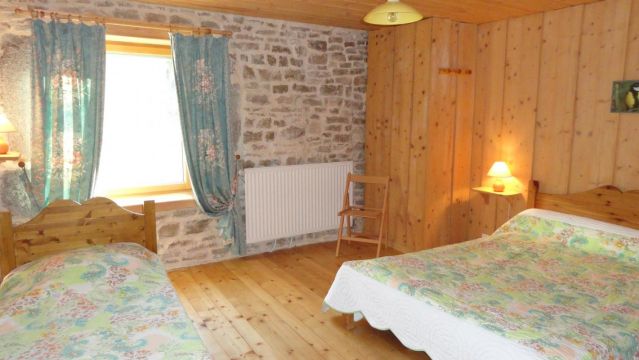 Gite in Pierrefontaine-les-varans - Vacation, holiday rental ad # 46347 Picture #4