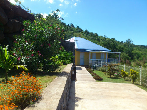 House in Piton saint leu for   5 •   view on sea 