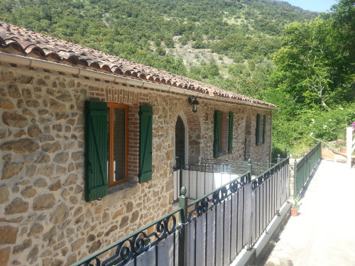 Gite  Robiac rochessadoule pour  10 •   avec terrasse 