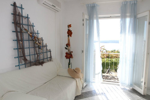 House in Trogir, seget donji for   4 •   private parking 