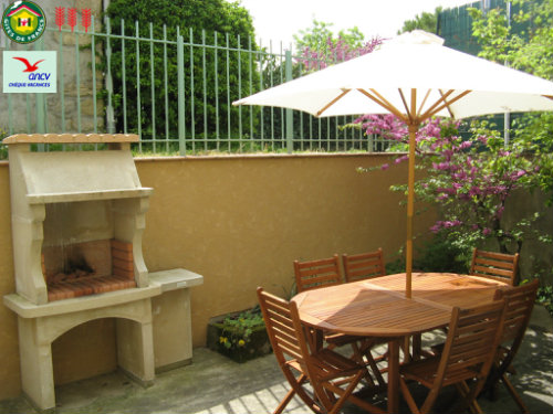 Gite in Montauriol for   5 •   with terrace 