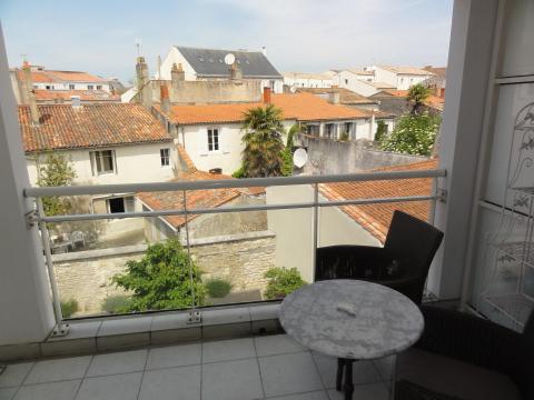 Flat in La rochelle for   4 •   with terrace 