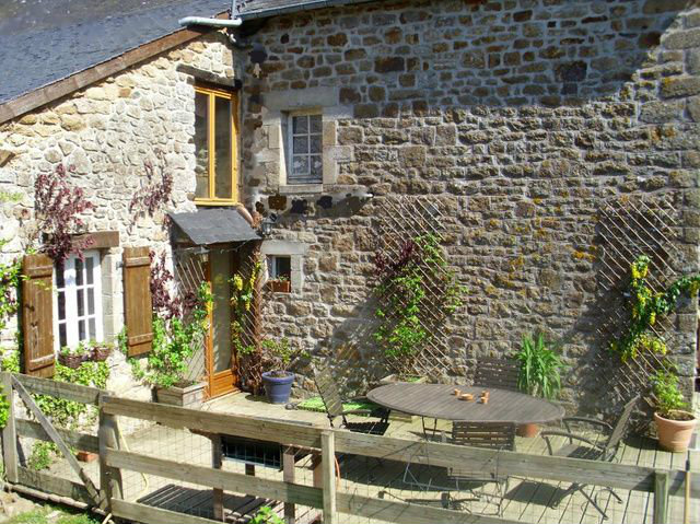 Gite  Plouasne pour  4 •   avec piscine partage 