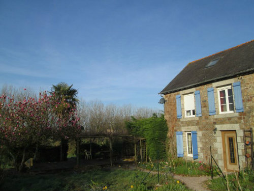 Gite in Plouasne for   2 •   with shared pool 