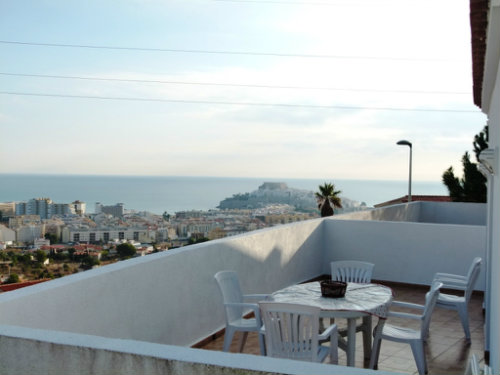 Flat in Peniscola for   4 •   private parking 