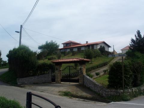 Farm in Prellezo for   6 •   2 bedrooms 