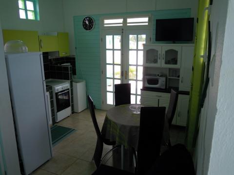 Flat in Le Moule - Vacation, holiday rental ad # 48257 Picture #3 thumbnail