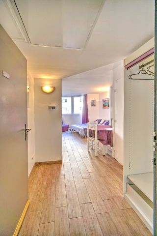 Studio  Cannes - Location vacances, location saisonnire n48273 Photo n2