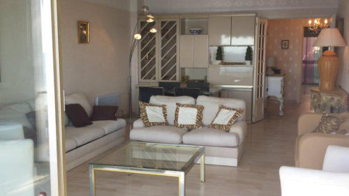 Flat in Cannes - Vacation, holiday rental ad # 48331 Picture #1