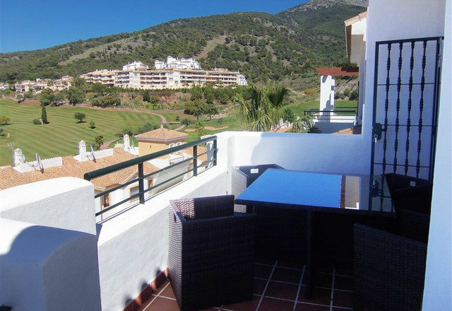 Flat in Alhaurin el grande for   4 •   with shared pool 