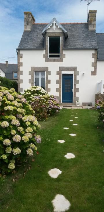 Maison  Ploumanac'h pour  3 •   avec terrasse 