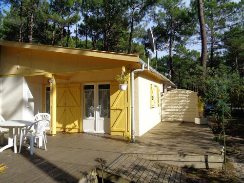 Chalet in Grayan et l'hopital for   2 •   1 bedroom 