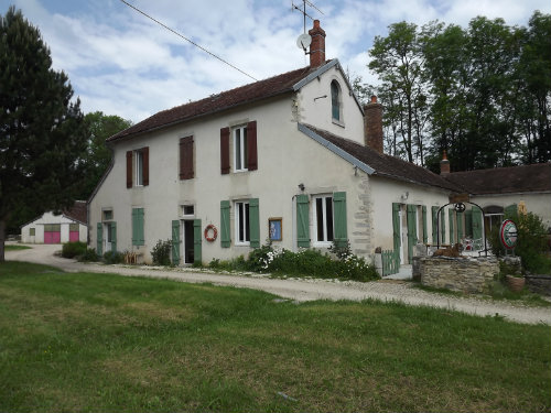 Huis in Marigny le cahouet voor  8 •   met terras 