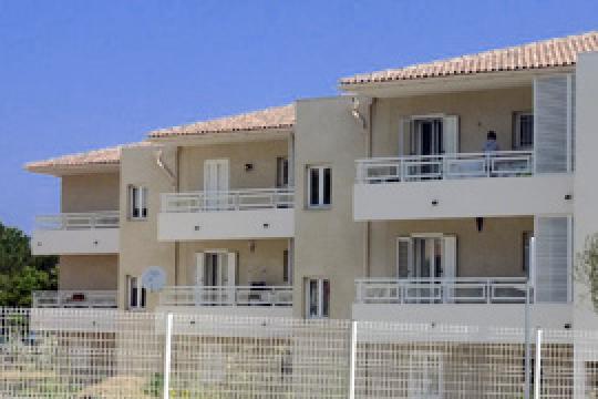 Appartement  Calvi pour  4 •   avec balcon 