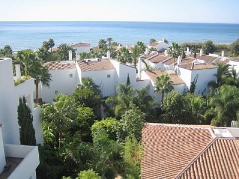 Flat in Marbella for   5 •   2 bedrooms 