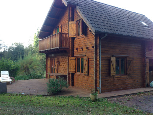 Chalet in Le lude voor  10 •   priv parkeerplek 