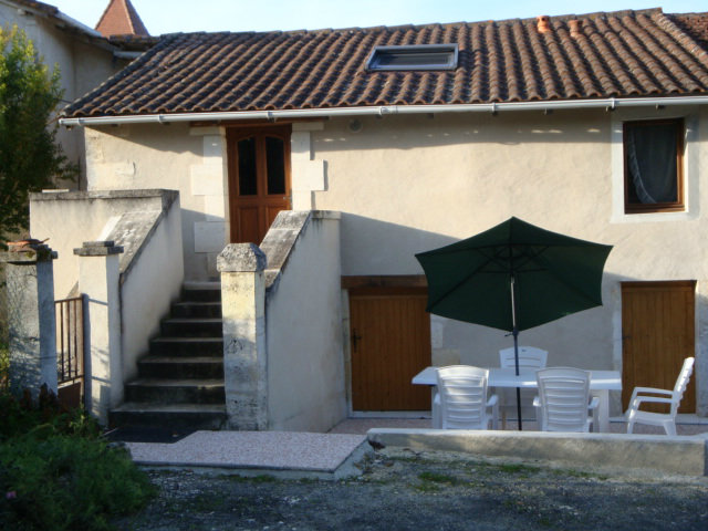 Gite in Celles fr  4 •   mit Balkon 