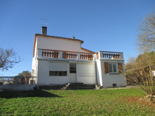 Maison arigeoise rnove - Entre campagne et montagnes Proche Foix