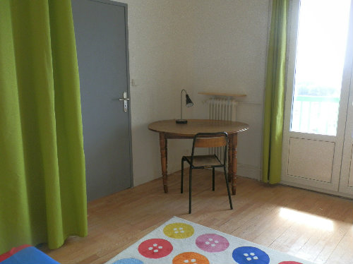 Apartamento en Oullins para  4 •   2 dormitorios 