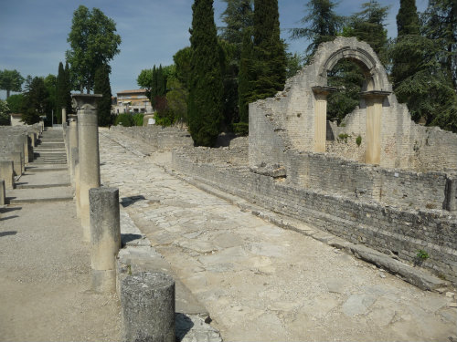 Gite à Vaison la romaine pour  4 •   avec piscine partagée 
