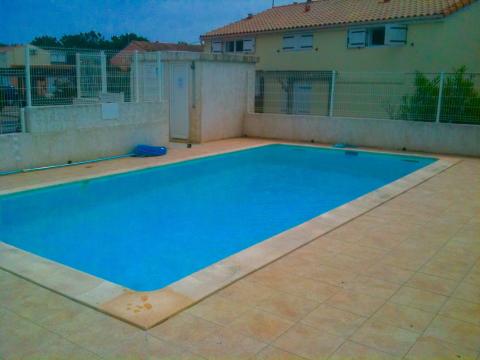 Haus in Marseillan plage fr  6 •   mit Schwimmbad auf Komplex 