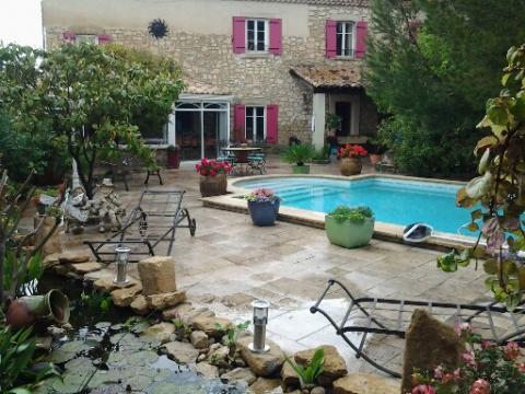 House in Monteux for   6 •   with private pool 