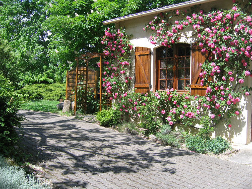 Gite  Lasgraisses pour  3 •   avec terrasse 