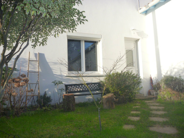 House in Royan for   6 •   garden 