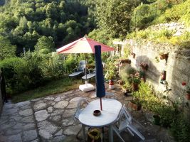 Maison  Arnodera fraz gravere ( to) pour  3 •   avec balcon 