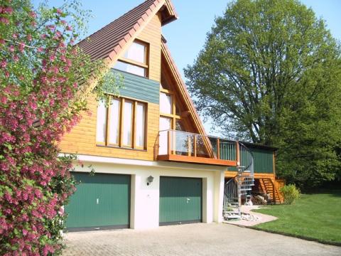 Chalet in Hultehouse for   6 •   private parking 