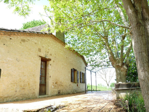 Gite  Montauriol pour  6 •   avec piscine partage 