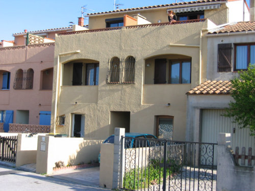  in Ste marie la mer plage for   5 •   with balcony 