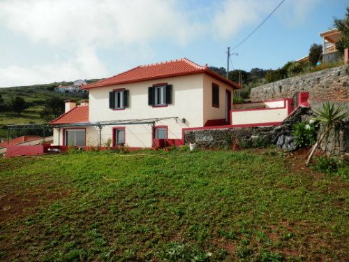 House in Prazeres for   7 •   with terrace 