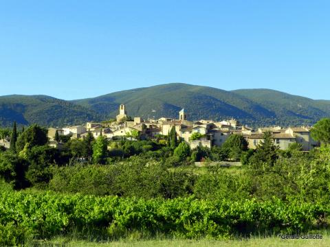 Appartement in Lourmarin voor  2 •   1 badkamer 