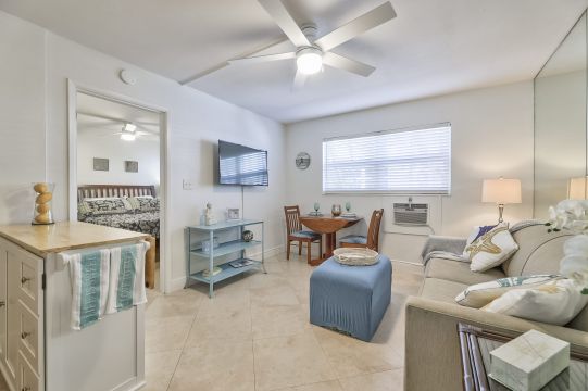 Flat in Pompano Beach - Vacation, holiday rental ad # 53407 Picture #11