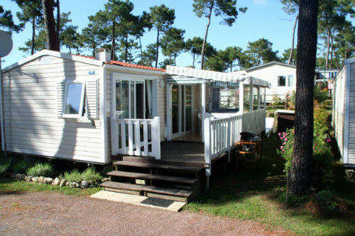 Mobil-home  Les mathes pour  8 •   4 toiles 