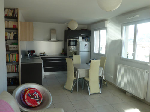 Flat in Saint laurent du var - Vacation, holiday rental ad # 53668 Picture #5 thumbnail