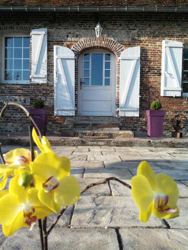 Chambre d'htes  Roncherolles en bray pour  3 •   avec terrasse 