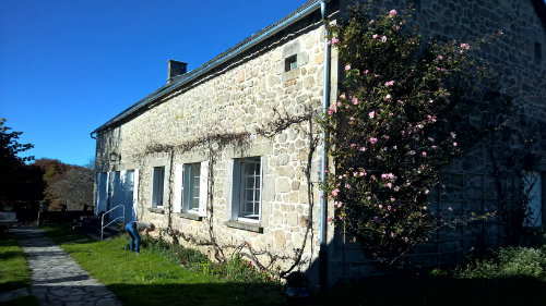 Haus in Sarroux fr  8 •   4 Schlafzimmer 