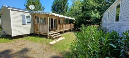 Mobile home in Saint julien en born for   4 •   with shared pool 