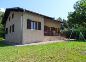 Gite  Chorges pour  6 •   vue sur lac 