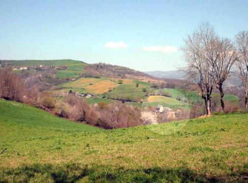Chambre d'htes  Sainte eulalie d'olt pour  2 •   accs handicaps 