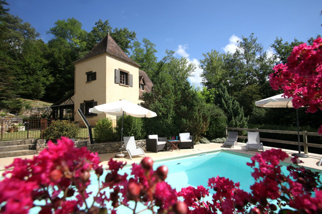 Gite à Sarlat pour  6 •   avec piscine privée 
