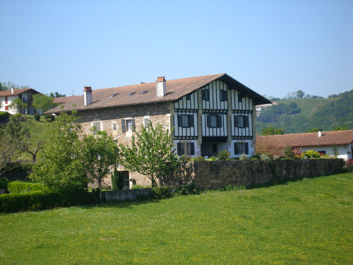 Gite  Sare pour  8 •   avec terrasse 