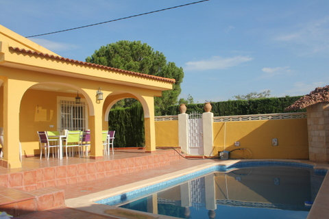 House in Montserrat for   8 •   animals accepted (dog, pet...) 