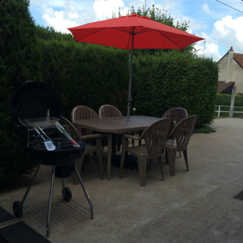 Maison  Donzy le pr pour  6 •   parking priv 
