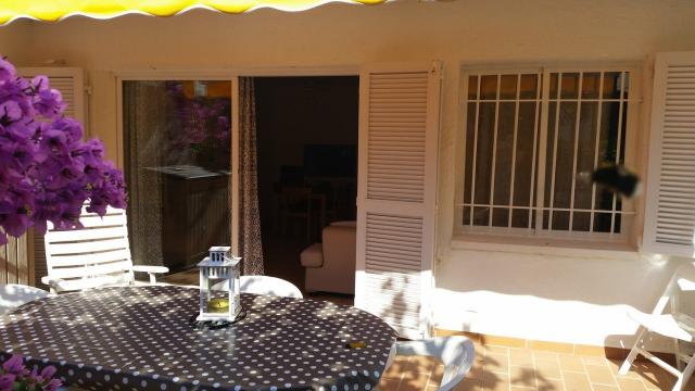 Flat in Llanca - Vacation, holiday rental ad # 57592 Picture #3 thumbnail
