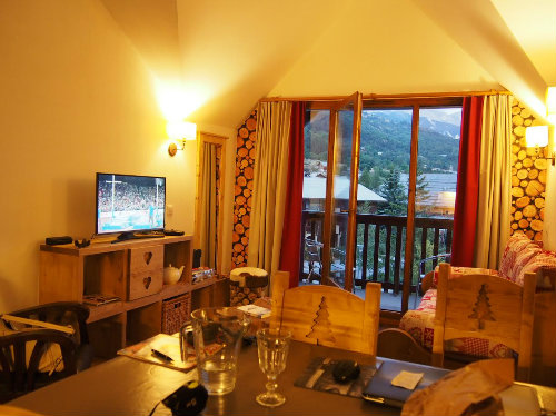 Appartement  La salle les alpes pour  10 •   avec balcon 