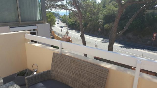 Appartement  Le dramont pour  4 •   avec terrasse 